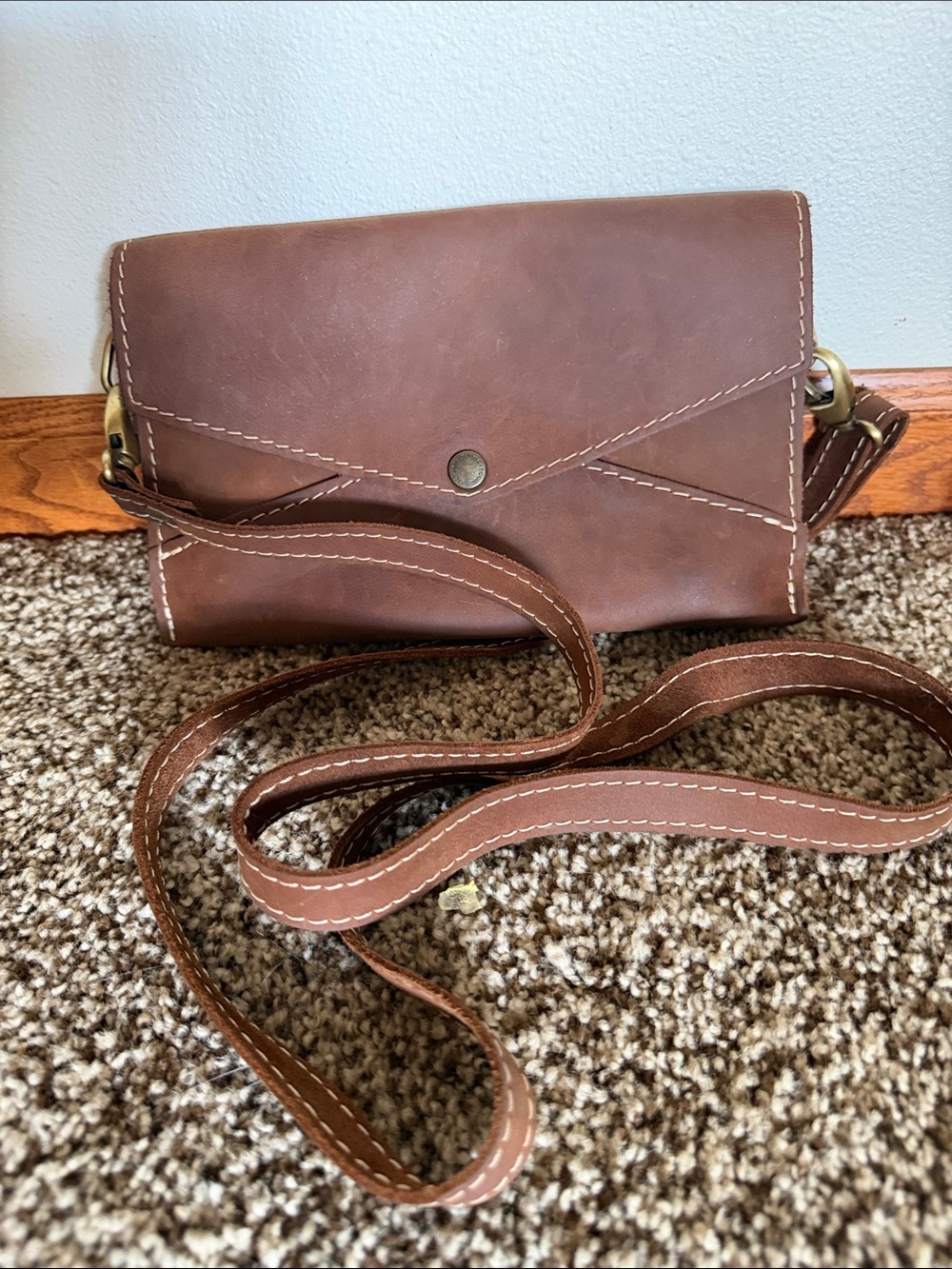 Portland Leather Brown Envelope Crossbody Bag in Cocoa (RETIRED)
